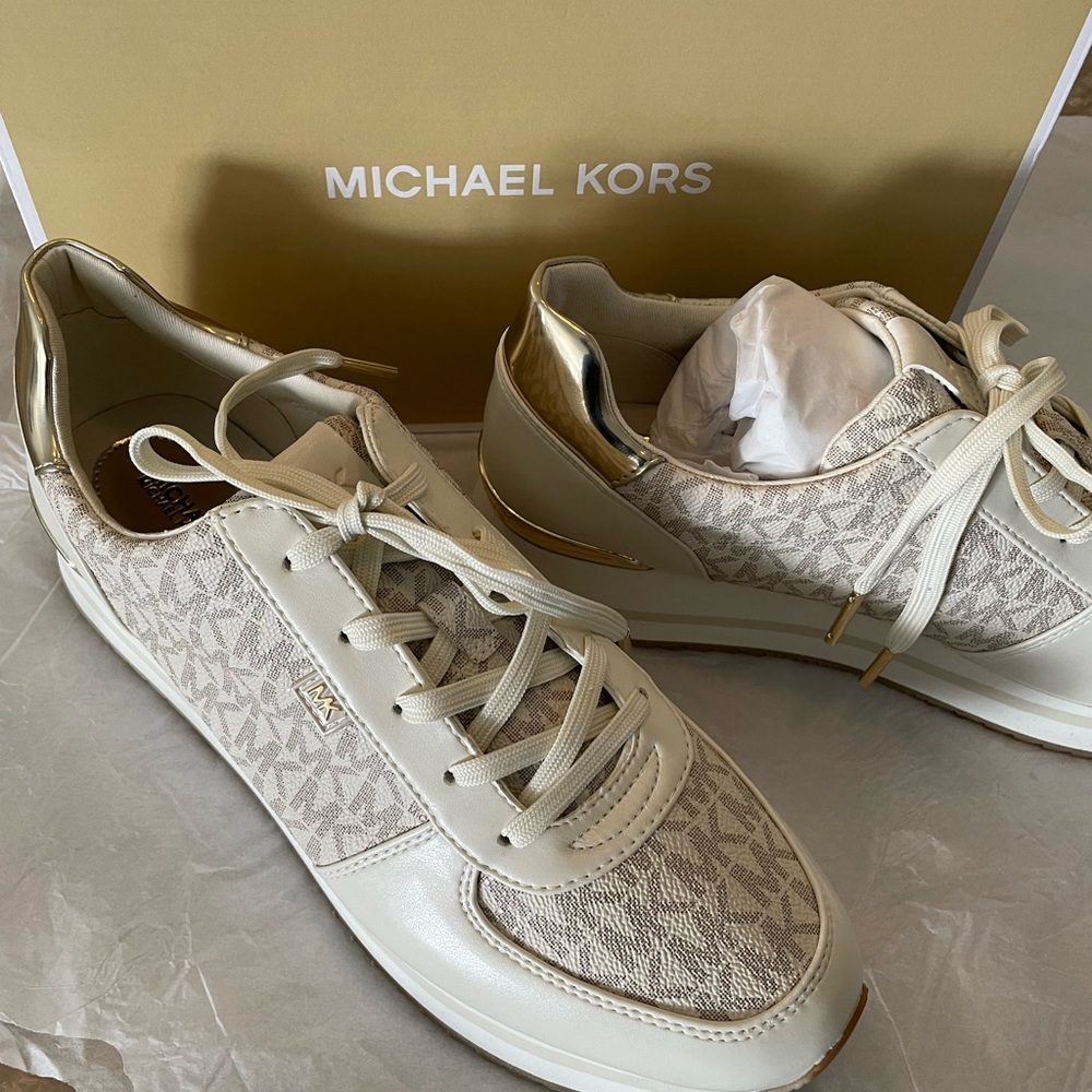 MICHAEL KORS - Monique Trainer Tennis Shoe- Size 11, NEW IN BOX